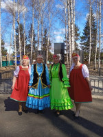 15 апреля — День национального костюма.